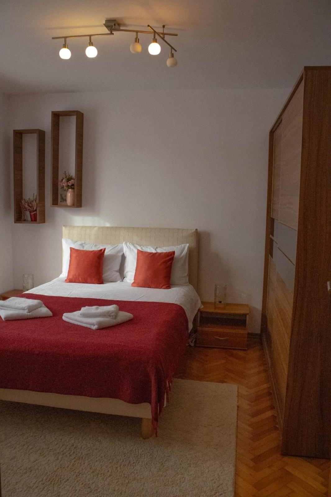 Apartament Aleea Minerva Braşov Exterior foto